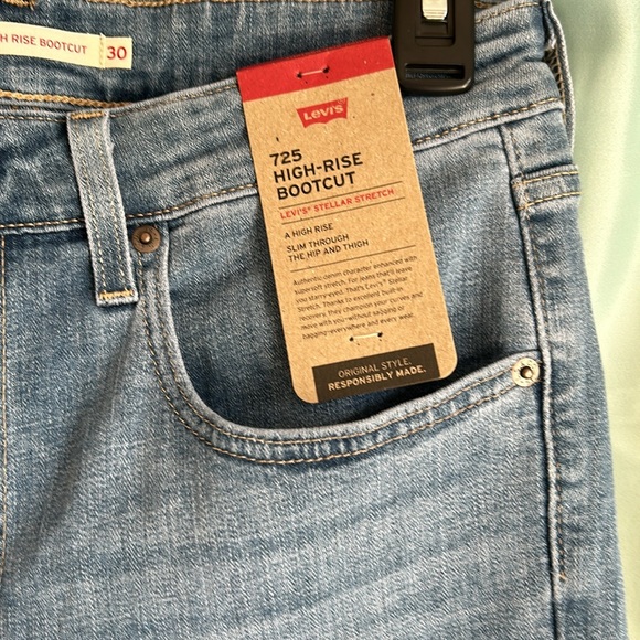 Levi’s 725 high rise bootcut jeans - Picture 2 of 11